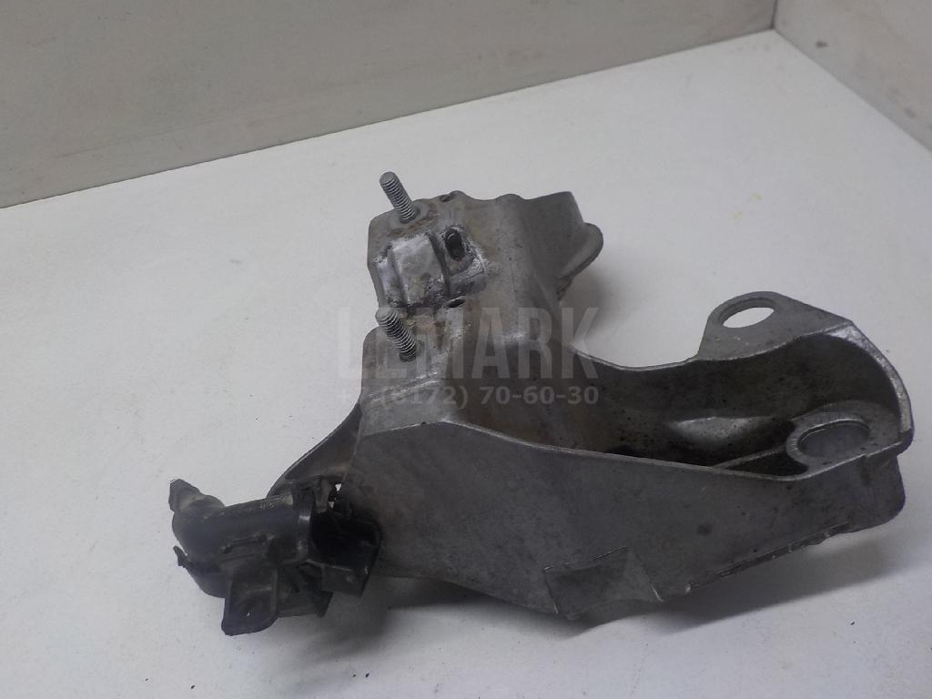 Кронштейн опоры двигателя для  BMW 1-serie E82/E88 2007-2013