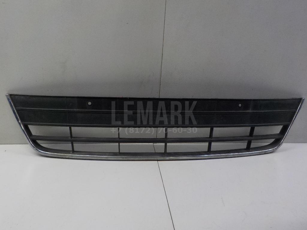Решетка в бампер центральная 5N0853671B82V VAG