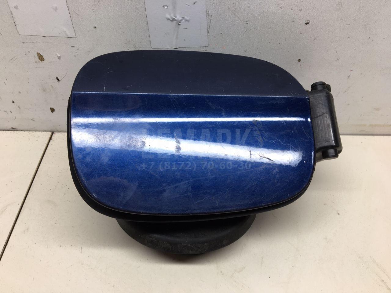 Лючок бензобака 1667652 Ford