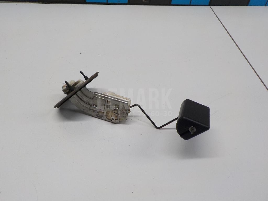 Датчик уровня топлива 8332049215 Toyota