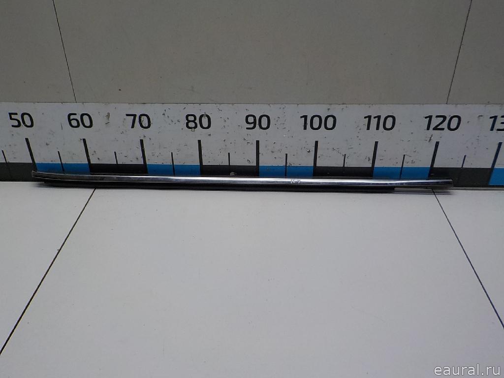 Накладка стекла заднего правого
