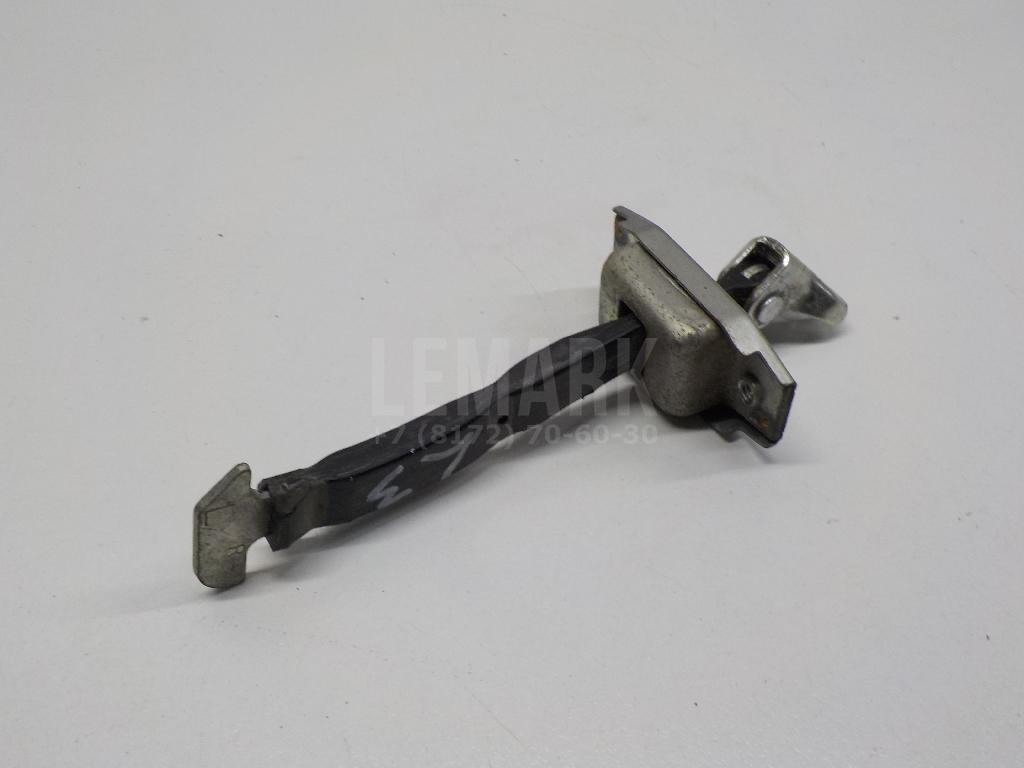 Ограничитель двери 6863042041 Toyota