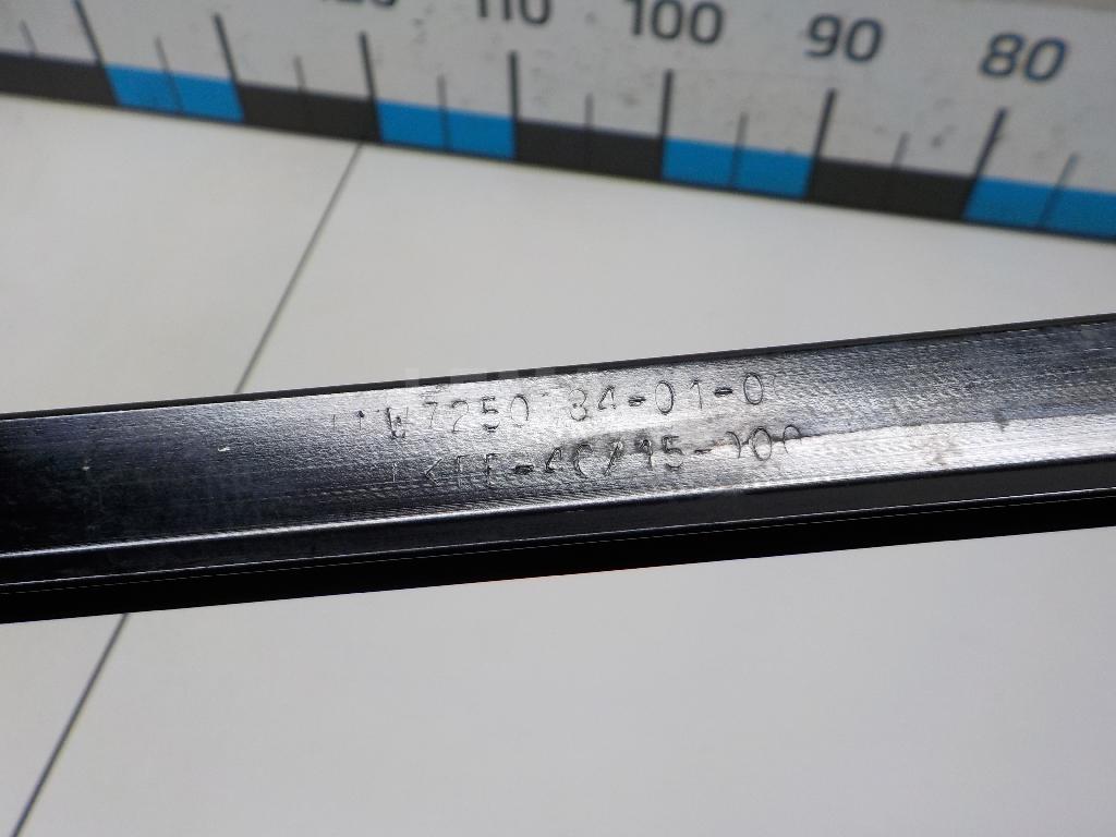 Направляющая стекла двери для  BMW 3-serie E90/E91 2005-2012