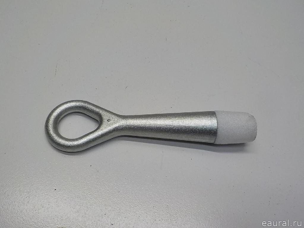Крюк буксировочный