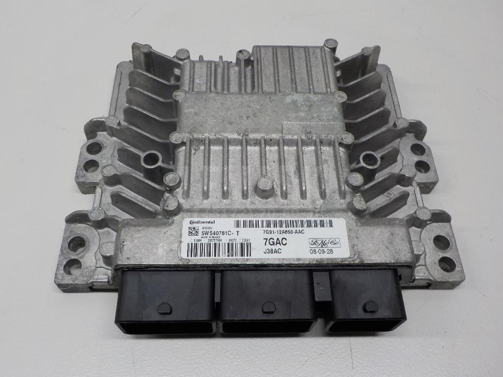 Блок управления двигателем 1561024 Ford