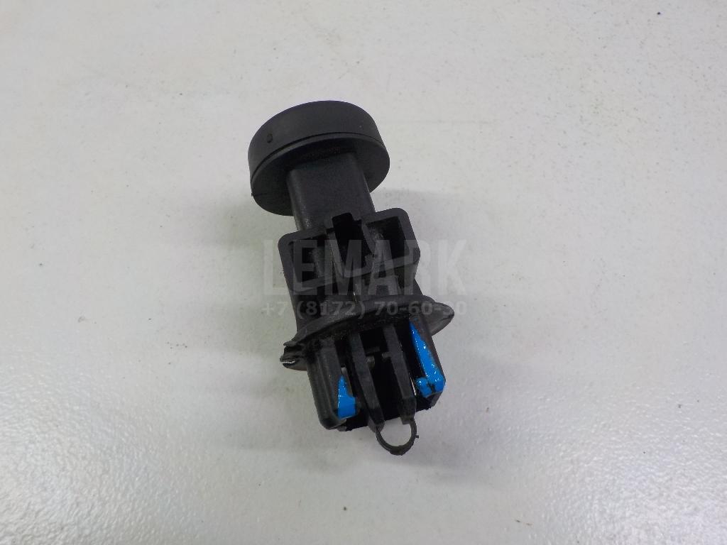 Отбойник капота 65822BR00A Nissan