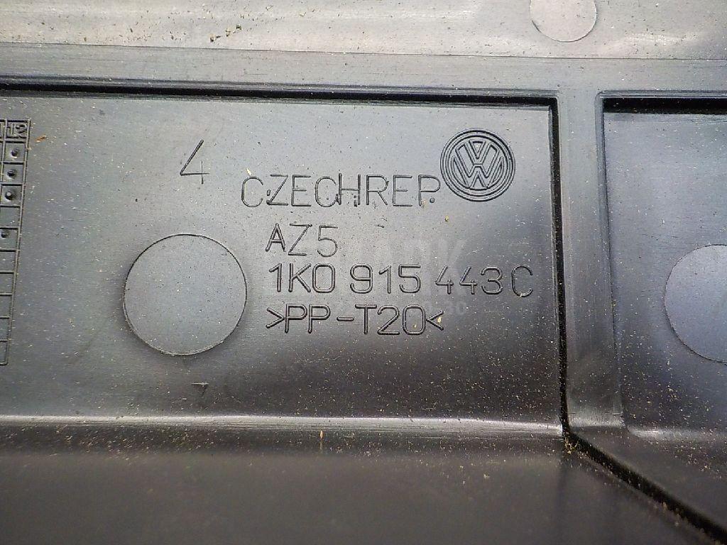 Крышка аккумулятора для  BMW X5 E53 2000-2007