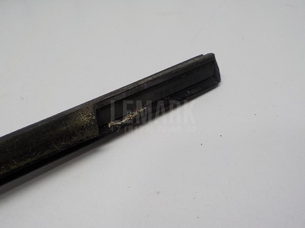 Накладка стекла заднего правого для  BMW 1-serie E82/E88 2007-2013