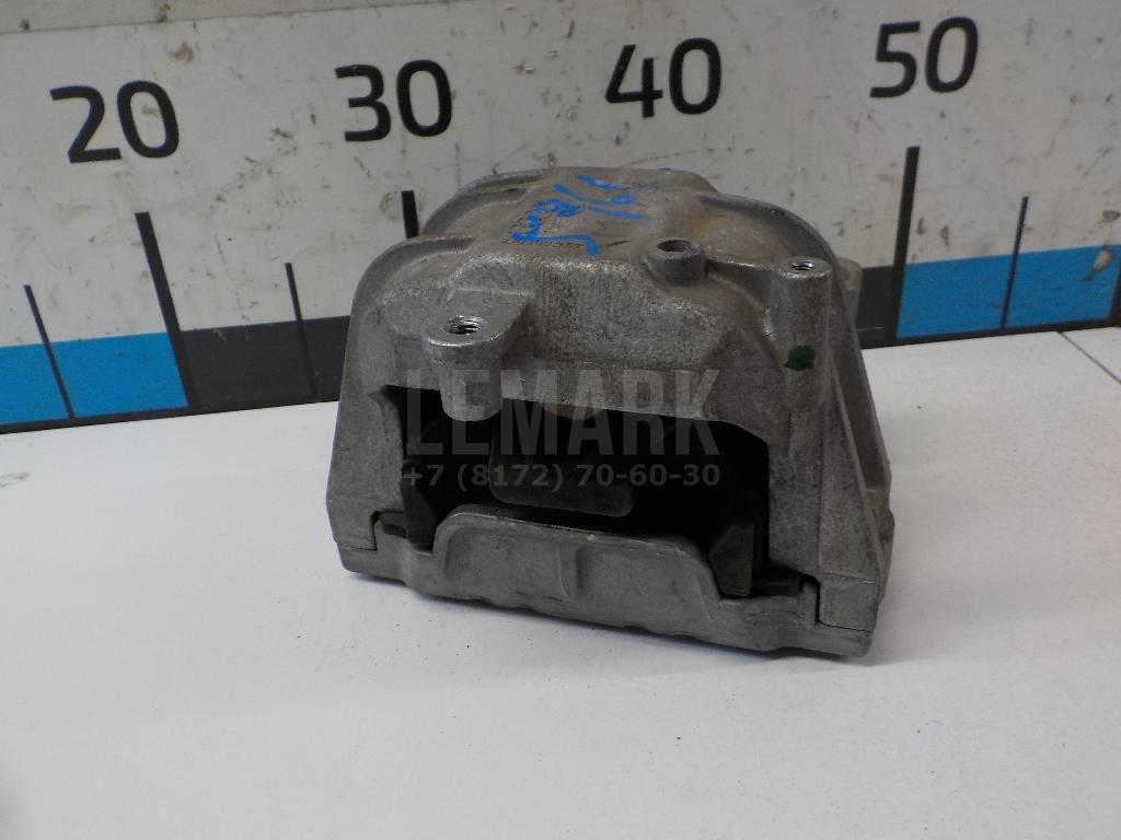 Опора двигателя правая 8J0199262 VAG