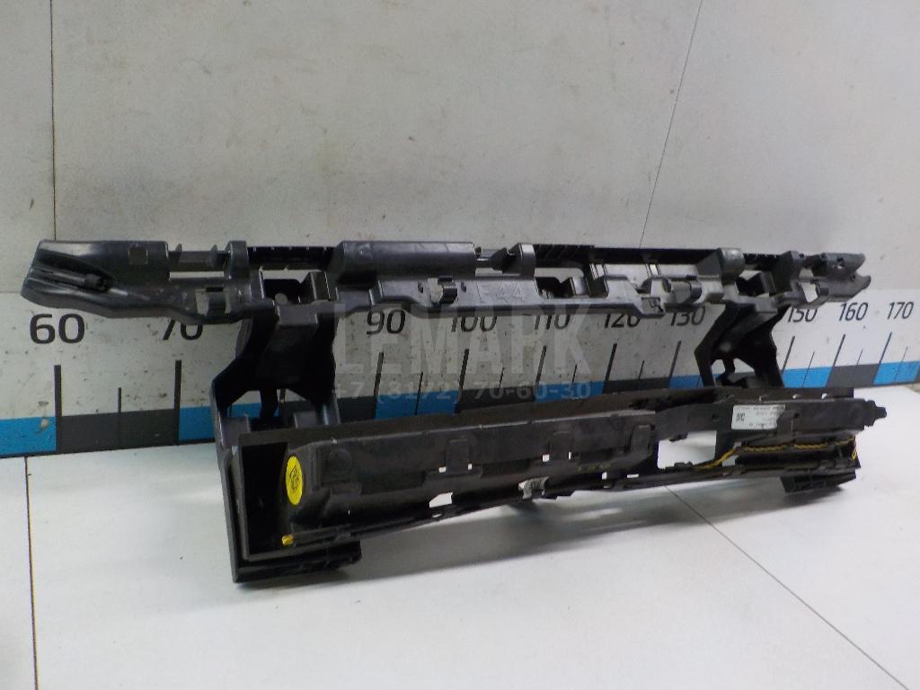 Кронштейн заднего бампера для  BMW 7-serie G11/G12 2015-2022