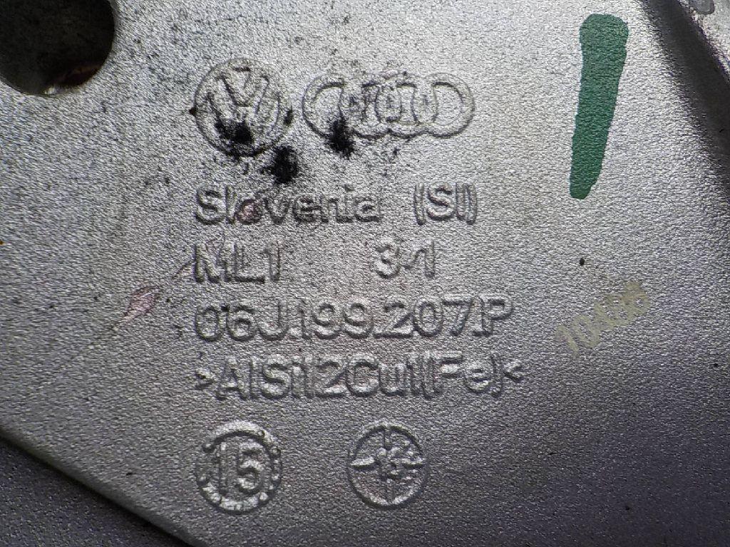 Кронштейн двигателя правый для  Audi A4 [B6] 2000-2004