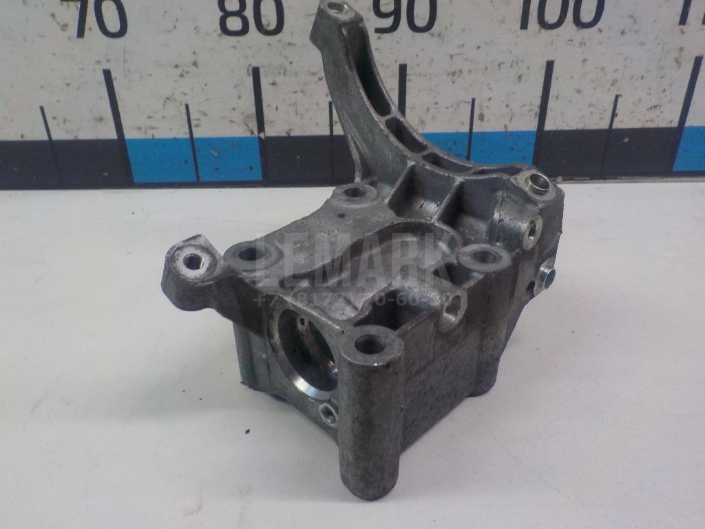 Кронштейн масляного фильтра для  Ford Focus II 2008-2011