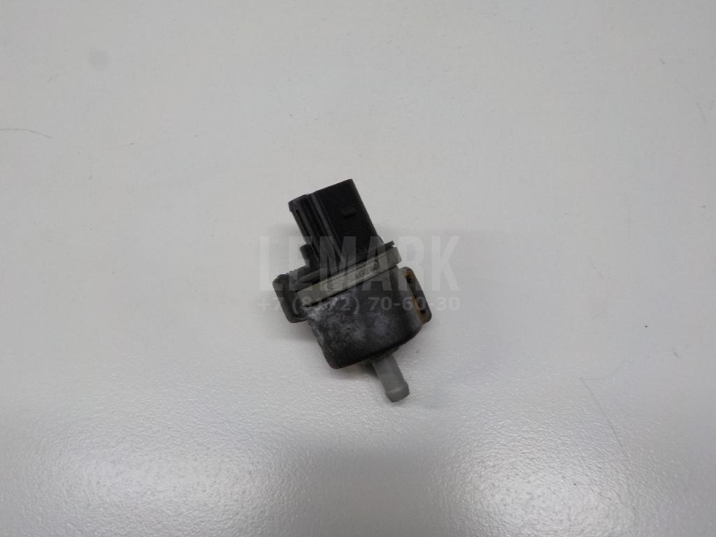 Клапан вакуумный 06D133517B VAG