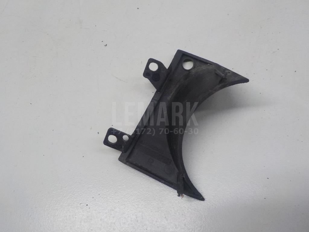 Рамка противотуманной фары правой для  Cadillac CTS 2002-2008