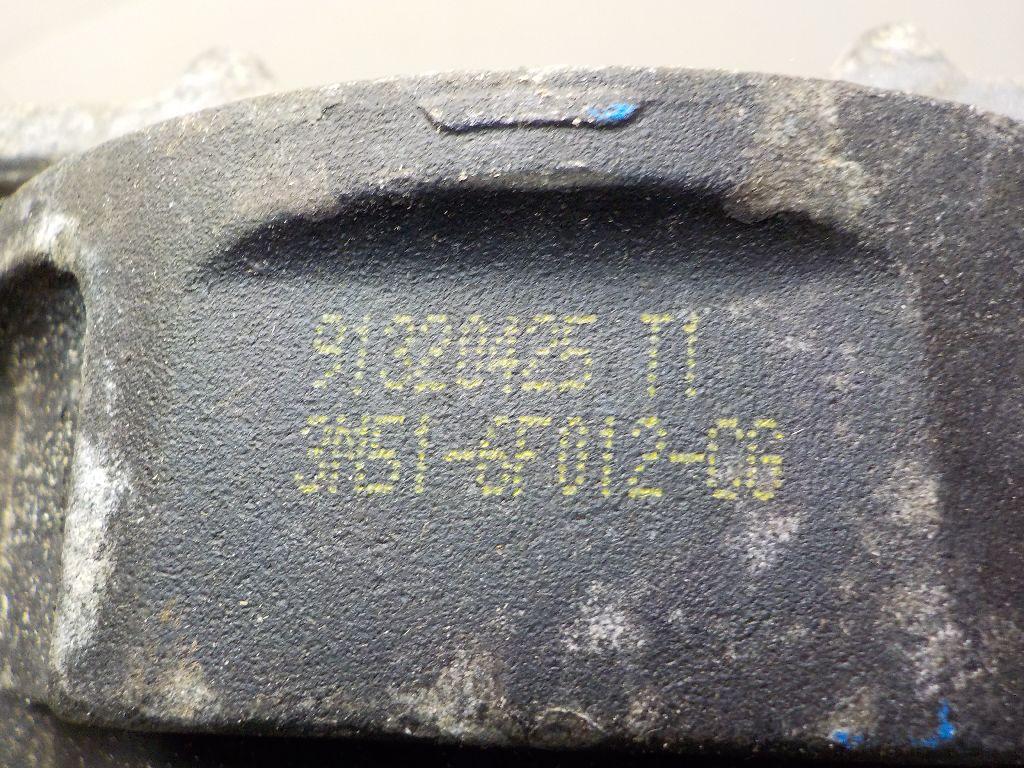 Опора двигателя правая для  Ford Fiesta 2001-2008