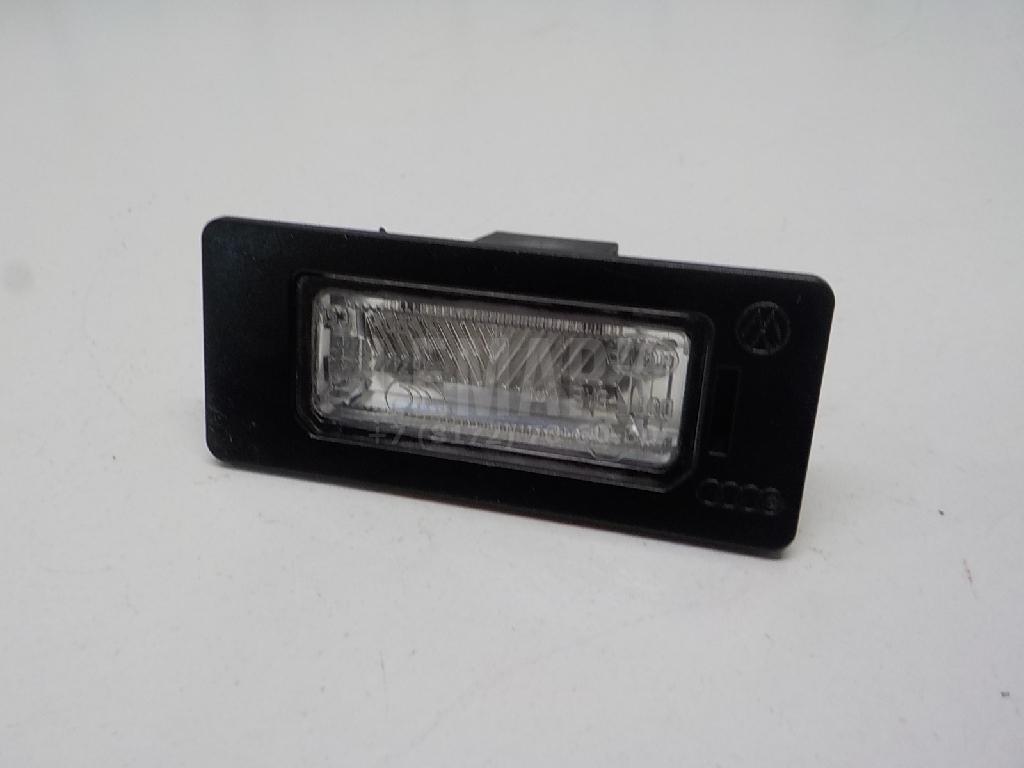 Фонарь подсветки номера 8T0943021 VAG