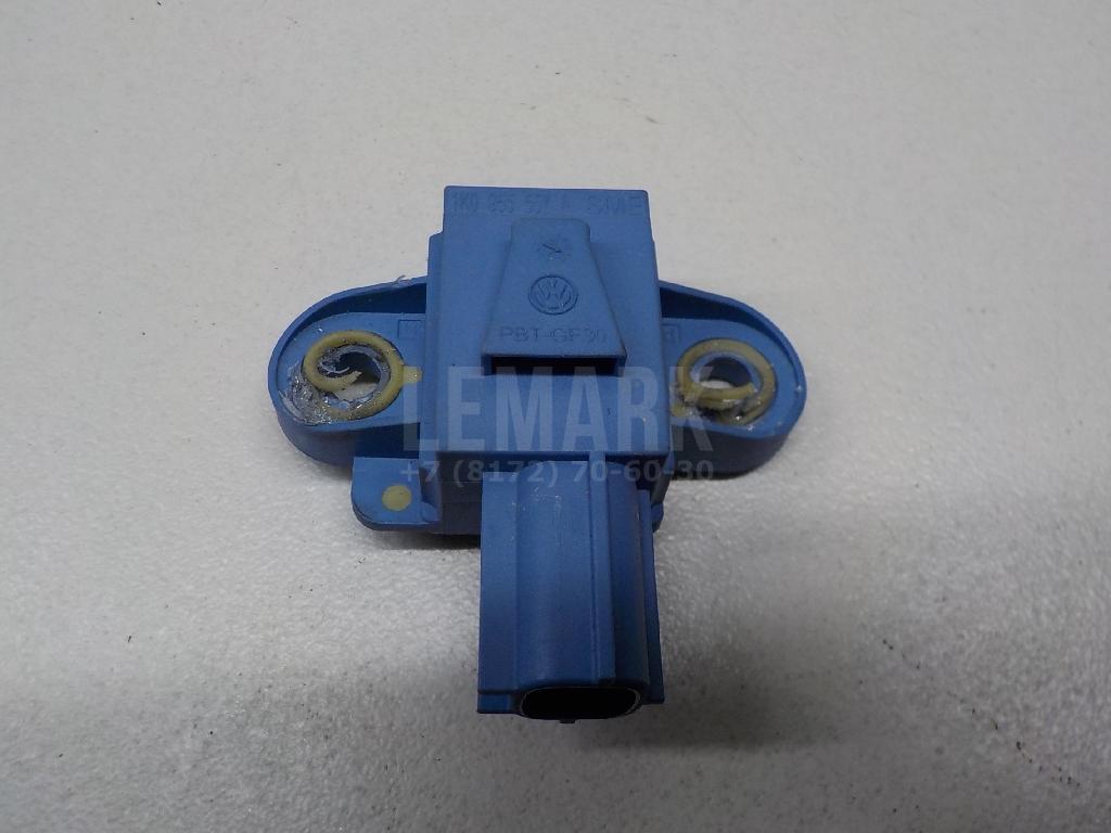 Датчик AIR BAG 1K0955557A VAG