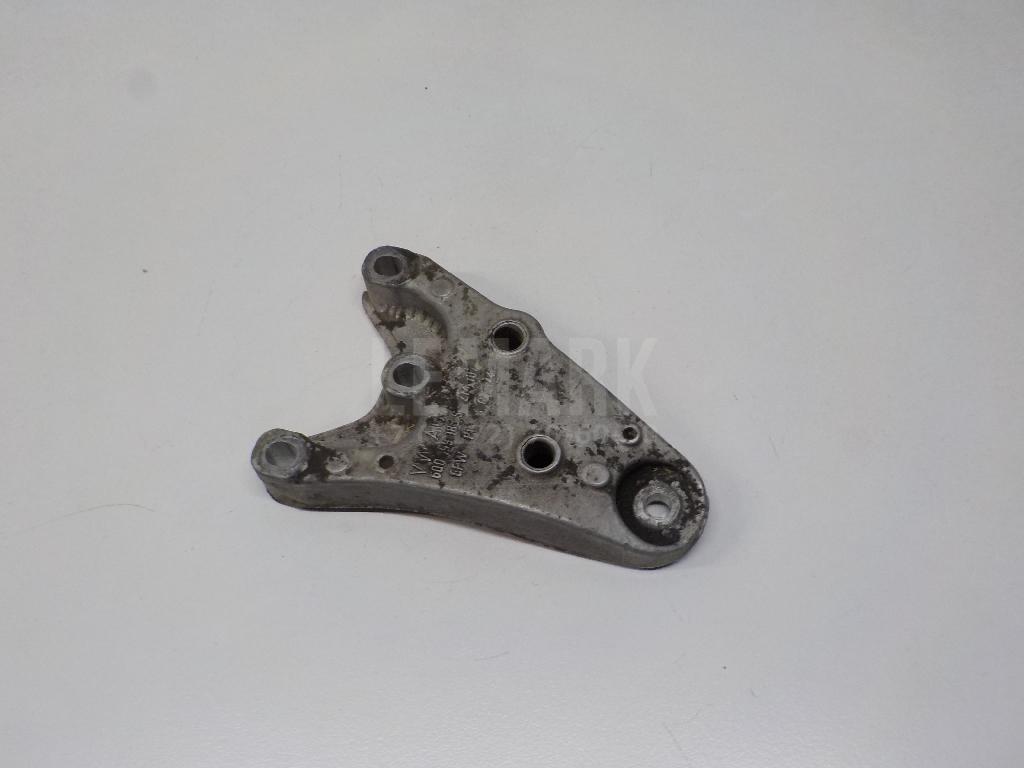 Кронштейн двигателя правый 6Q0199185S VAG