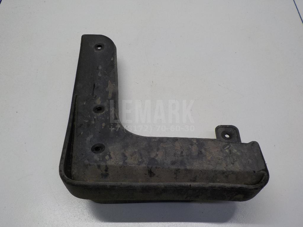 Брызговик передний правый 86832D3000 Hyundai-Kia