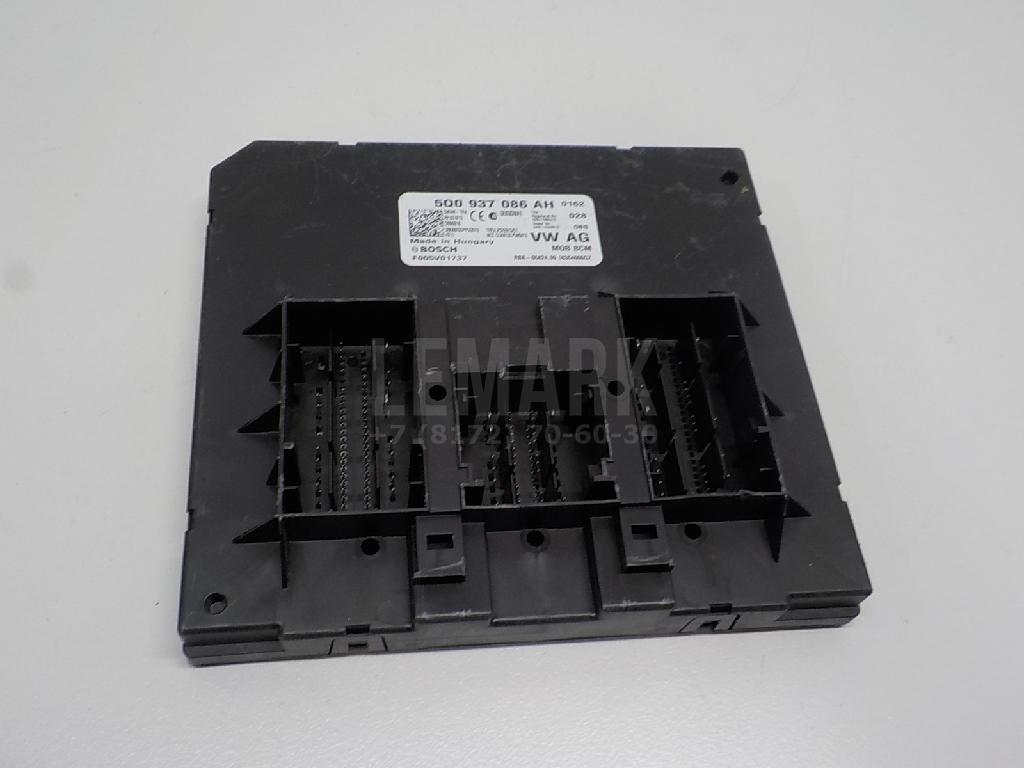 Блок комфорта 5Q0937086AKZ00 VAG