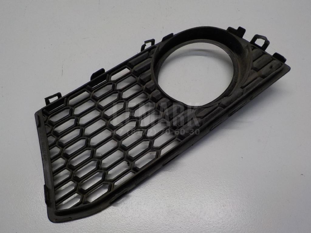 Решетка на противотуманную фару для  Audi A6 [C6,4F] 2004-2011