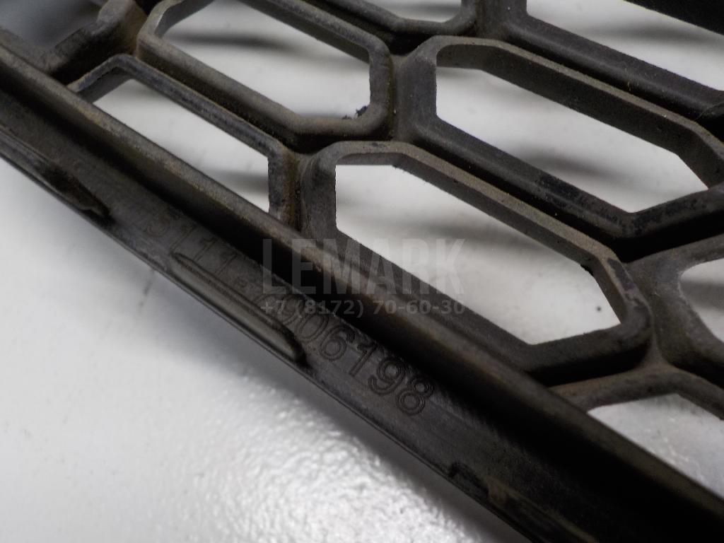 Решетка на противотуманную фару для  Audi A6 [C6,4F] 2004-2011
