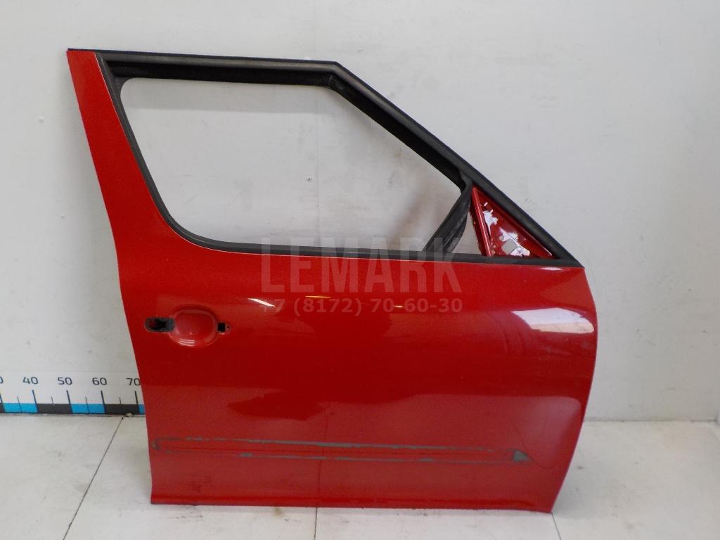 Дверь передняя правая 5L0831056 VAG
