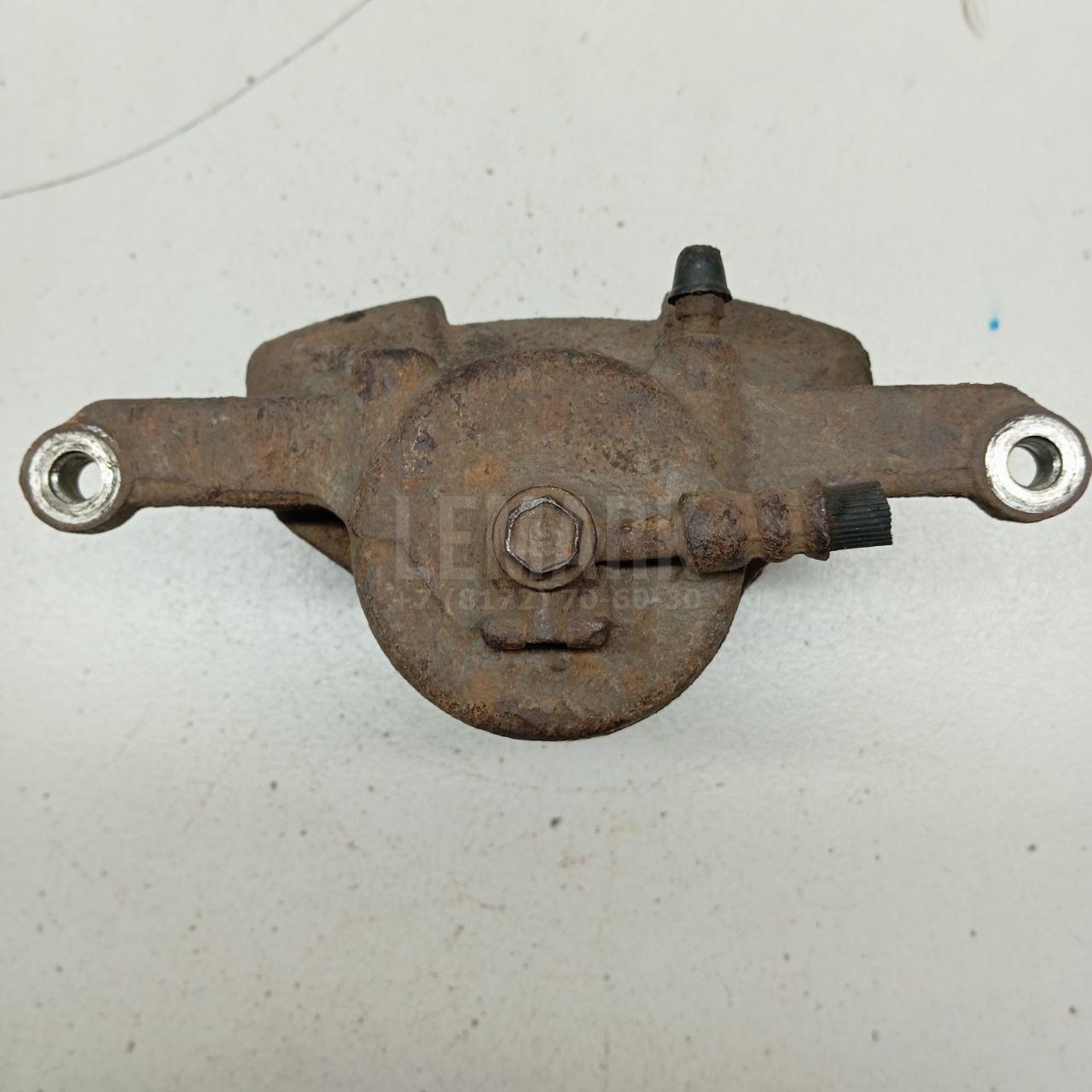 Суппорт тормозной передний правый 41001JD00A Nissan