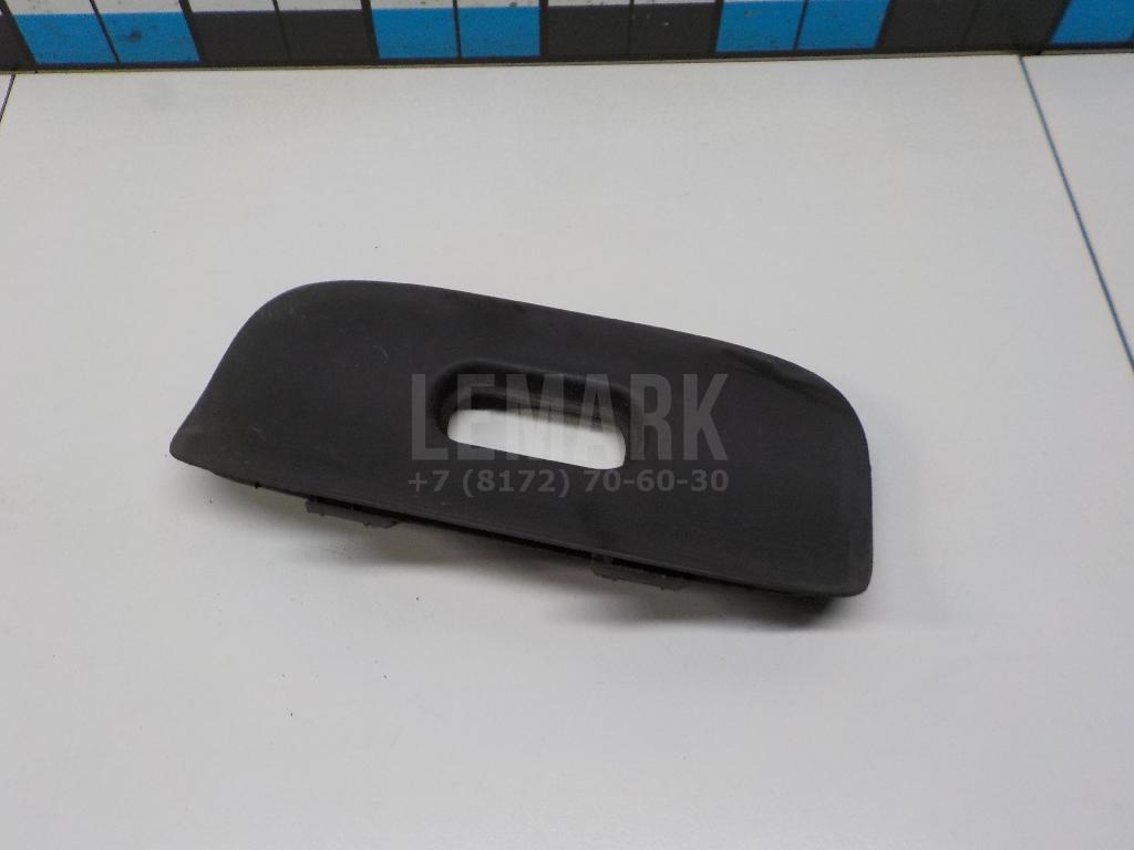 Заглушка бампера для  BMW X5 E70 2007-2013