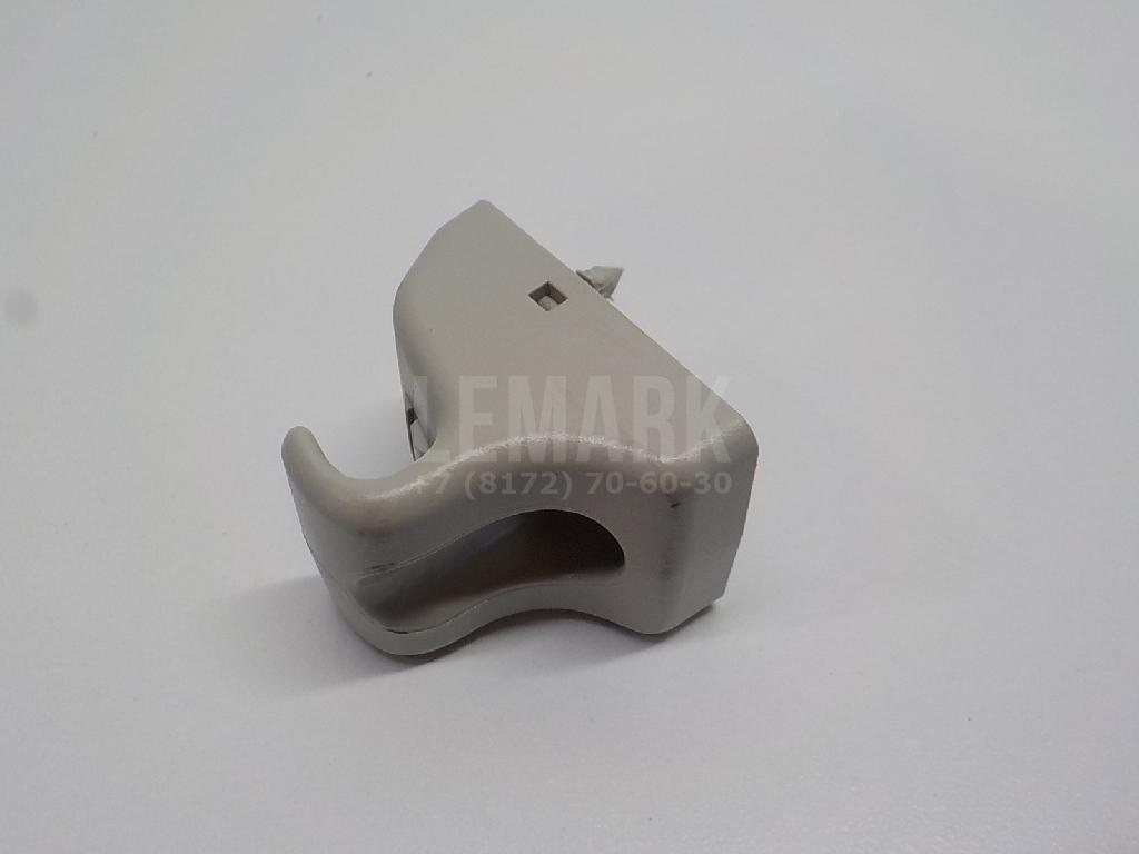 Крючок солнцезащитного козырька 8204121XKR02A Great Wall