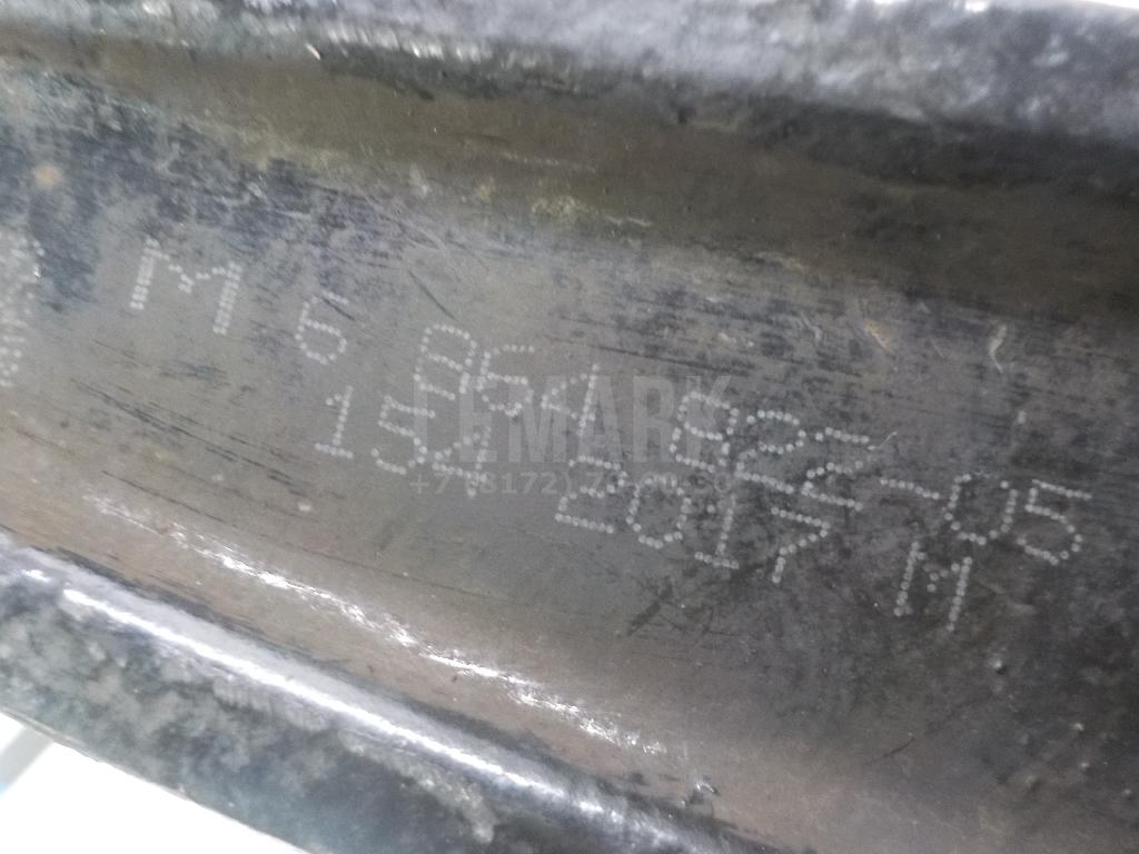 Рычаг передний нижний правый задний