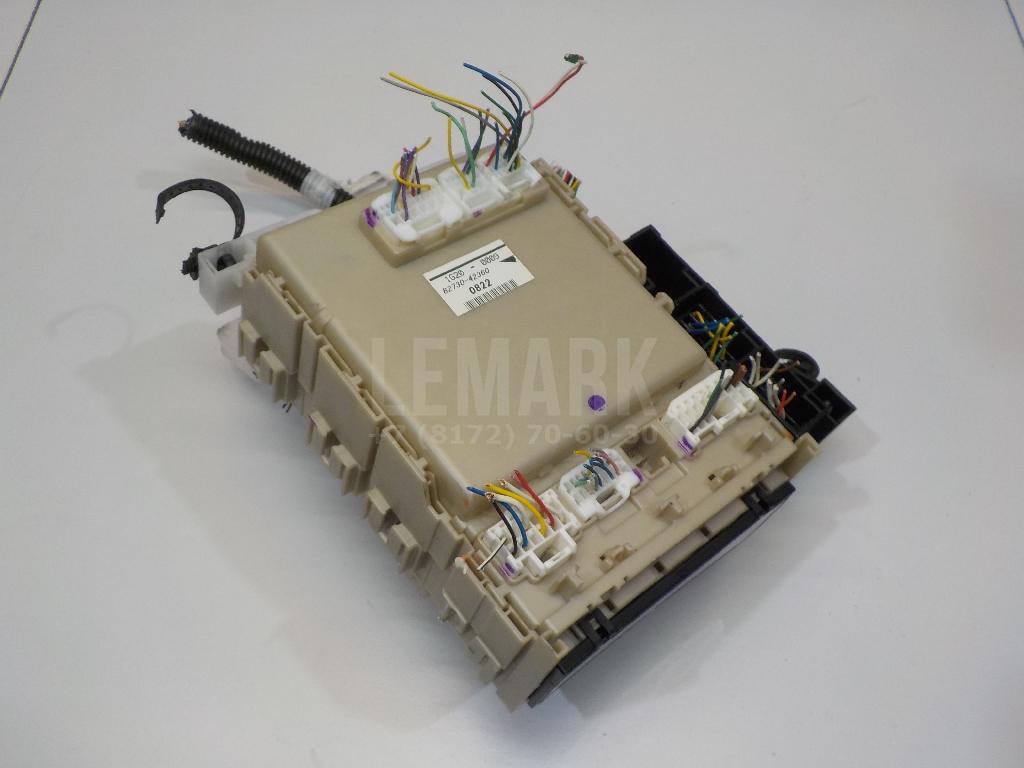 Блок предохранителей 8273042360 Toyota