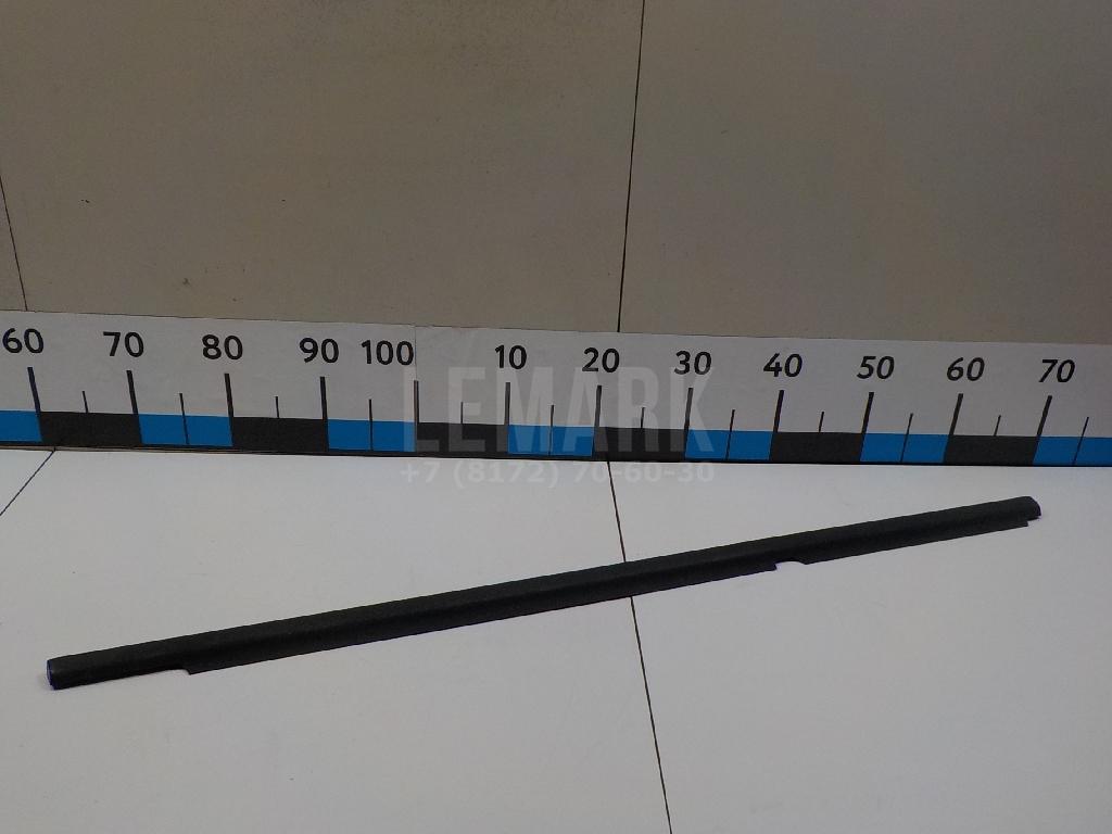 Накладка стекла заднего правого 5N0839478A VAG