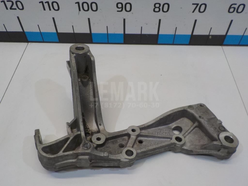 Кронштейн переднего рычага 1K0199296F VAG