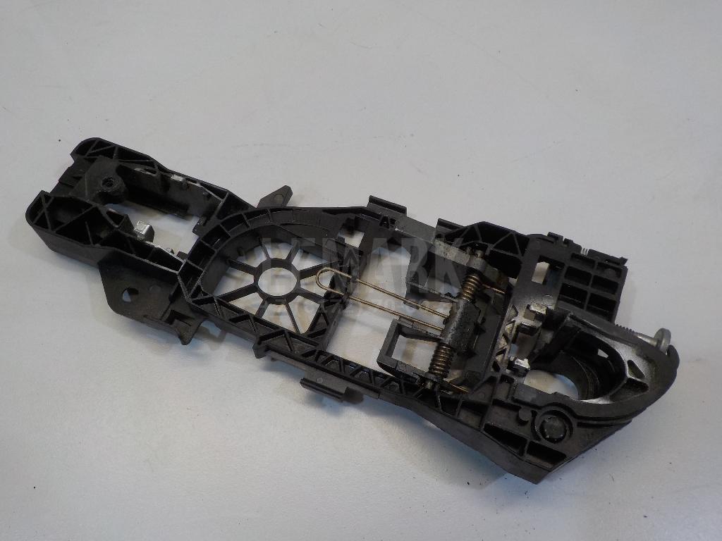 Кронштейн ручки 3C0837885G VAG