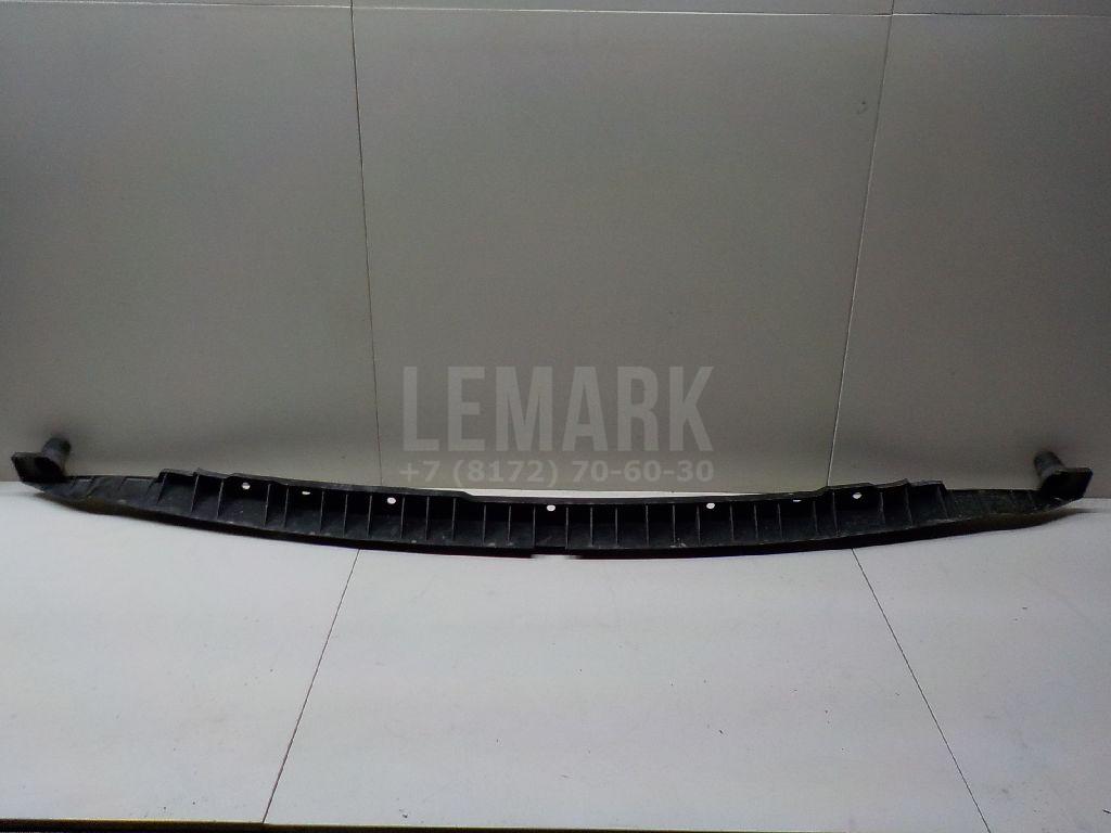 Направляющая заднего бампера 7L6807863B VAG