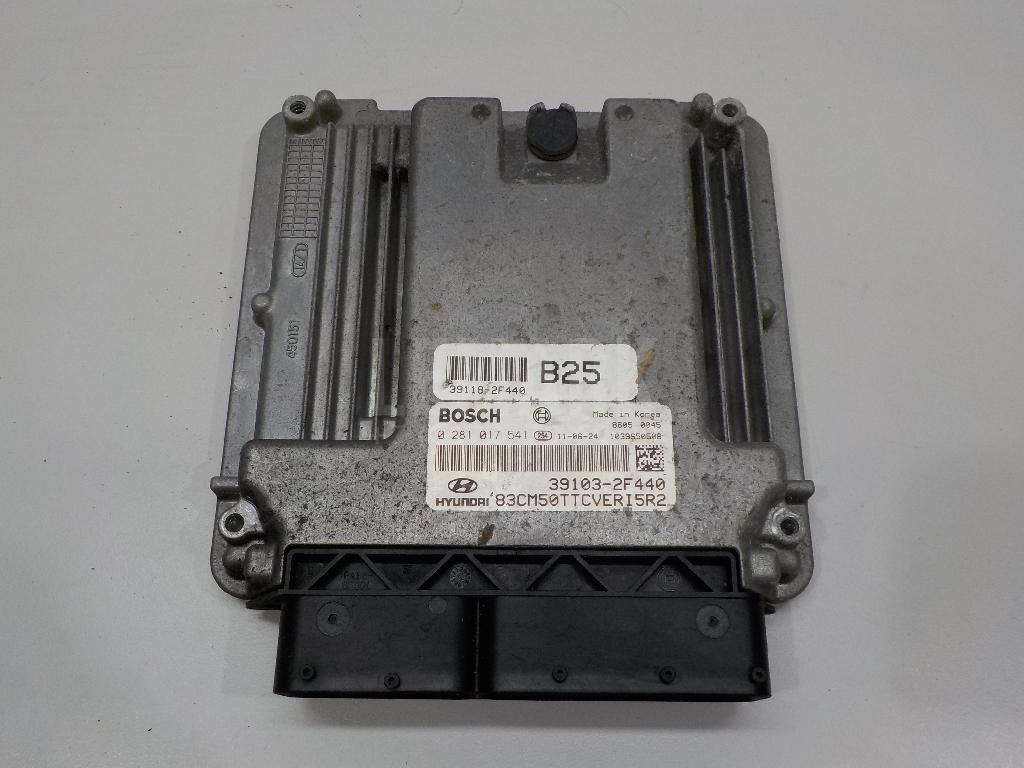 Блок управления двигателем 391032F440 Hyundai-Kia