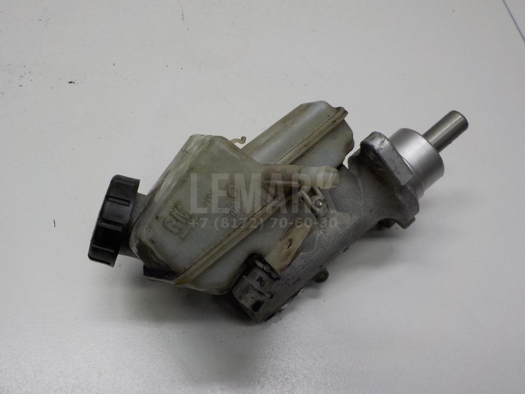 Цилиндр тормозной главный 558177 GM