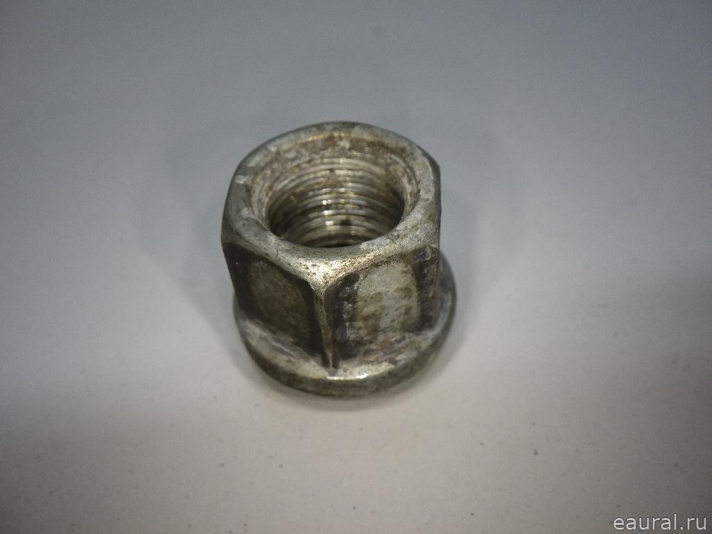 Гайка колеса