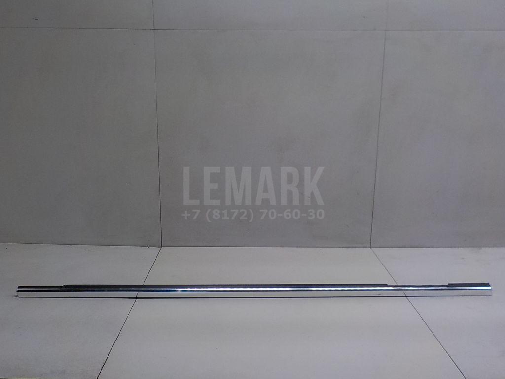 Накладка стекла переднего правого 13259955 GM