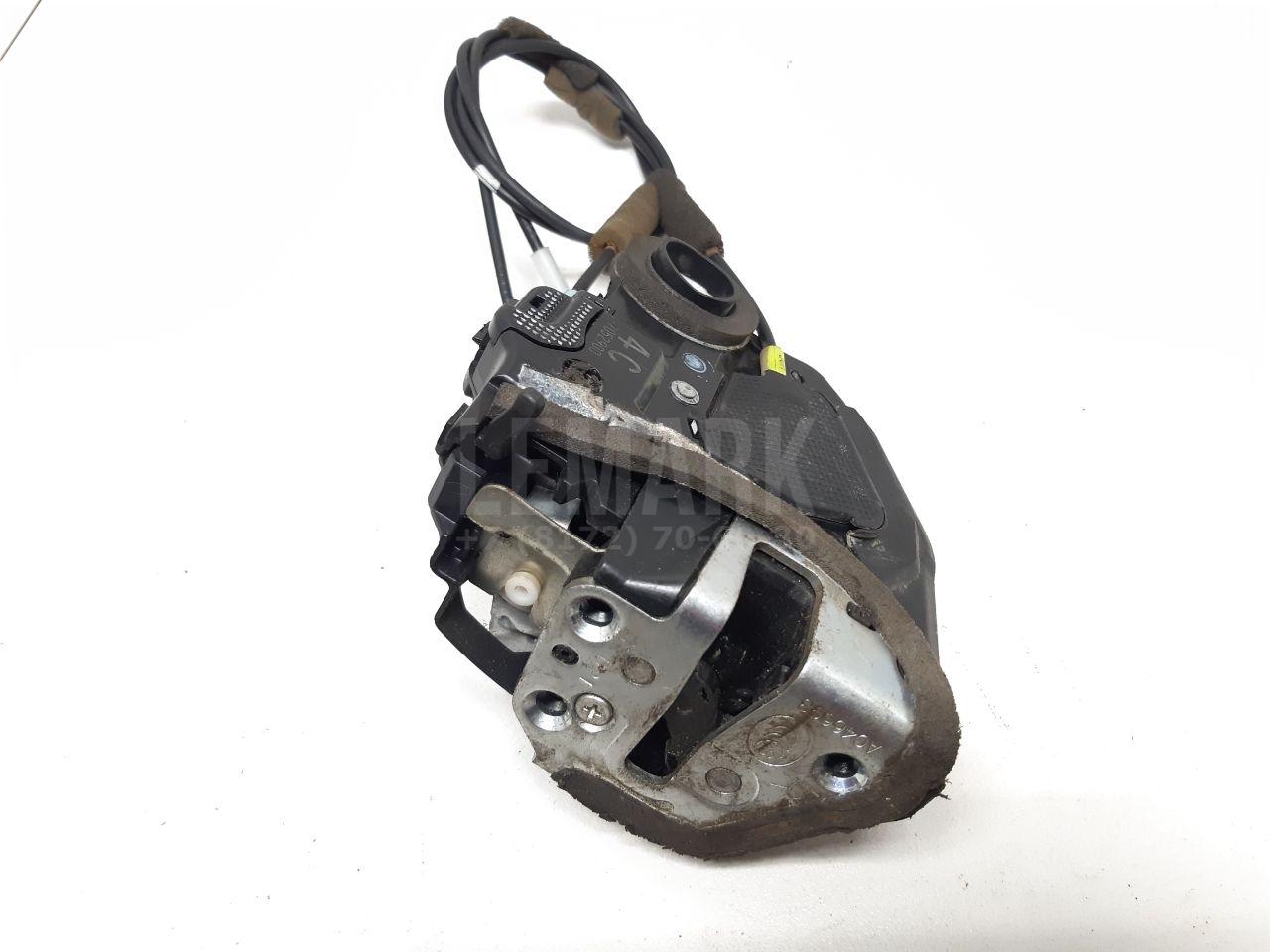 Замок двери задней правой 6905033120 Toyota