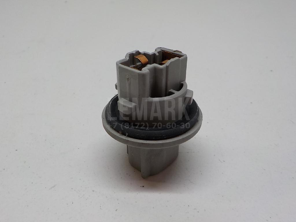 Патрон лампы 9007560028 Toyota