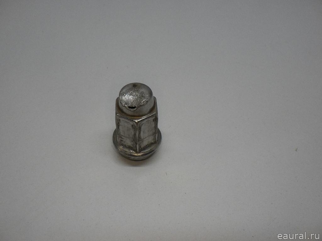 Гайка колеса