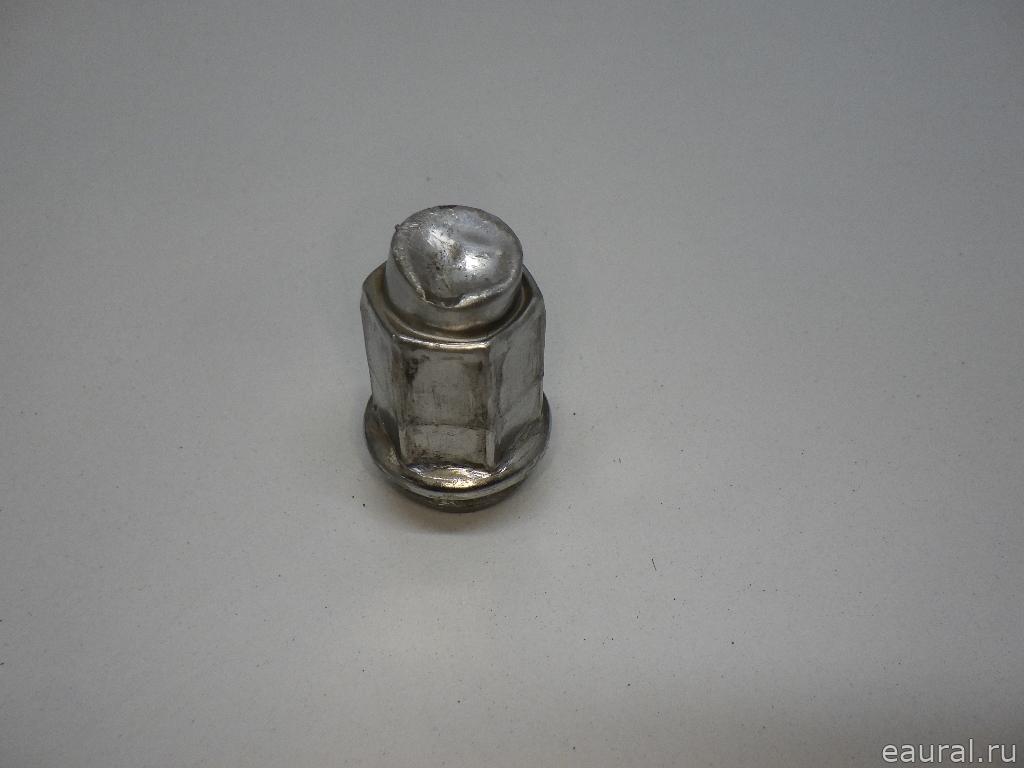 Гайка колеса
