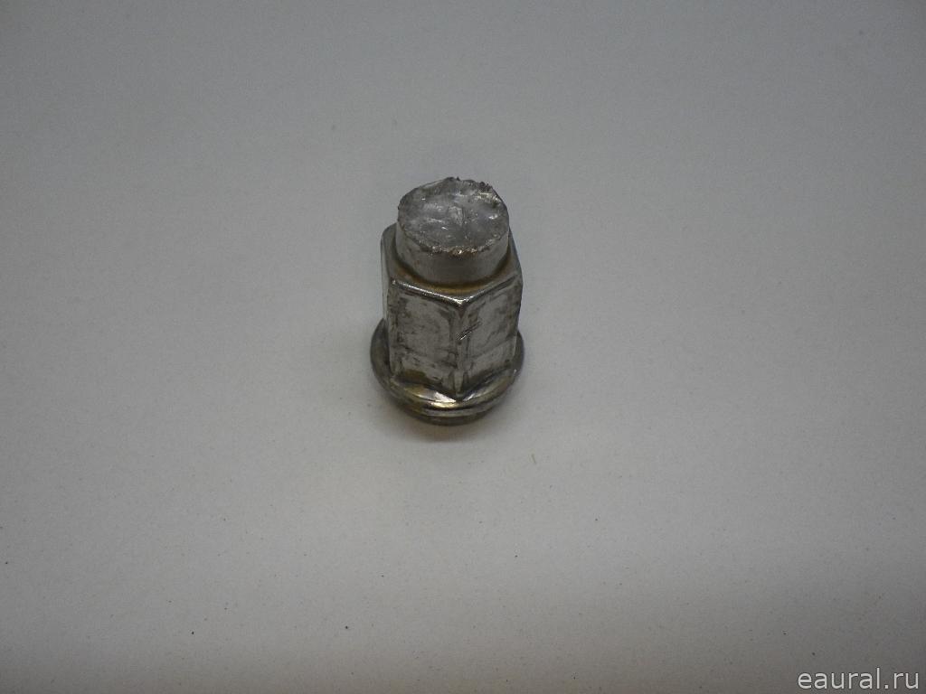 Гайка колеса