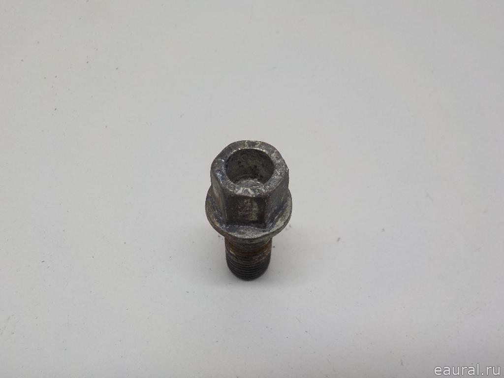 Болт колесный