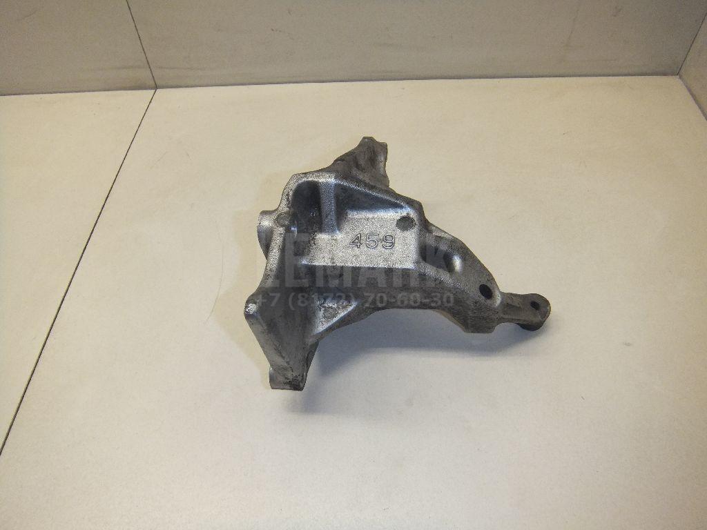 Кронштейн вспомогательных механизмов 8710135010 Toyota