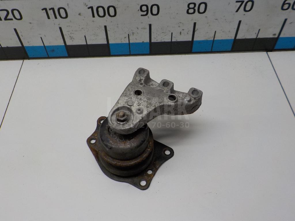 Опора двигателя правая 6R0199167AB VAG