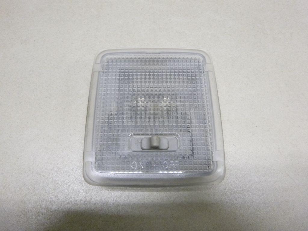 Плафон салонный 26410CN001 Nissan