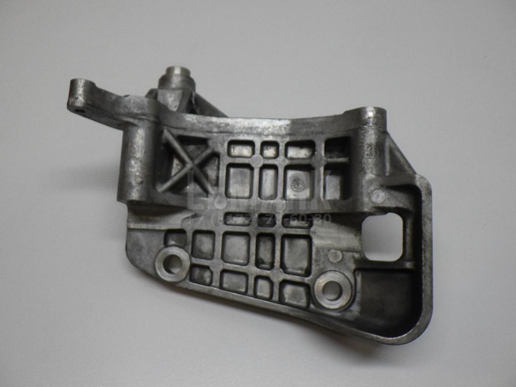 Кронштейн генератора 059903143AJ VAG
